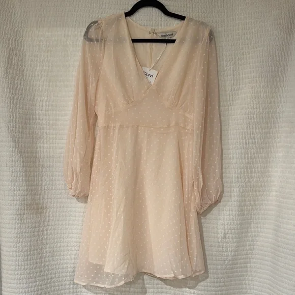 ! NWT DAVI & DANI Cream Sheer Polka Dot Long Sleeve V-Neck Dress ! - Picture 1 of 5